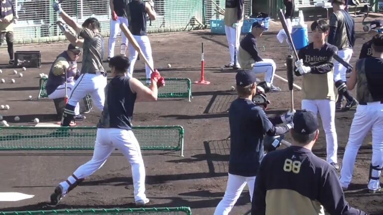 【プロ野球】2022.11.18　オリックス　秋季キャンプ最終日　『トスバッティング』