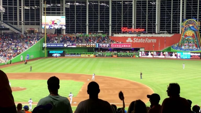 【Marlins Park】Take Me Out to the Ball Game (マーリンズ・パーク)