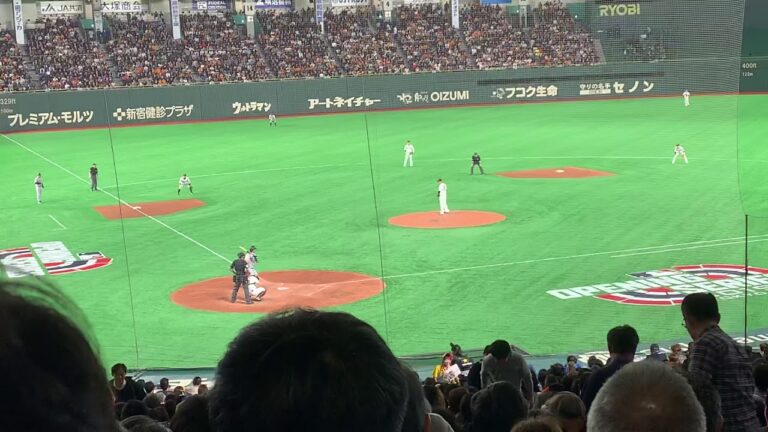 【MLB日本開幕戦2019】シアトル・マリナーズvs巨人 ミッチ・ハニガー看板直撃弾(現地動画) Mitch Haniger Monster Homerun in Tokyo