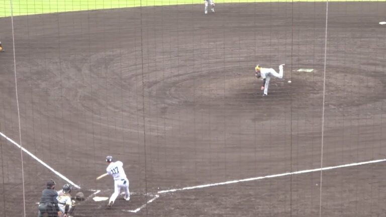 先頭の牧野翔矢が及川雅貴投手から1塁線を破る2ベースヒット！高松渡がセンターオーバーのタイムリー3ベースヒット！！【ライオンズ vs タイガース・8回裏（第20回みやざきフェニックス・リーグ）】