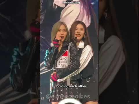 yeji giving ryujin a back hug #ryeji #ryujin #yeji - K-pop | WACOCA ...