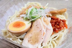 ローソン「天下一品監修 冷しこってりラーメン」食べてみた！