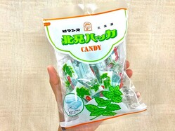 ″チョコミントの常識変わる″と話題のキャンディ、チョコミン党が食べてみた。洗練されたリッチな味わいがたまらん...。《編集部レビュー》