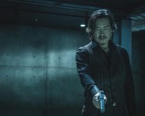 Netflixシリーズ『地面師たち』7月25日より独占配信中