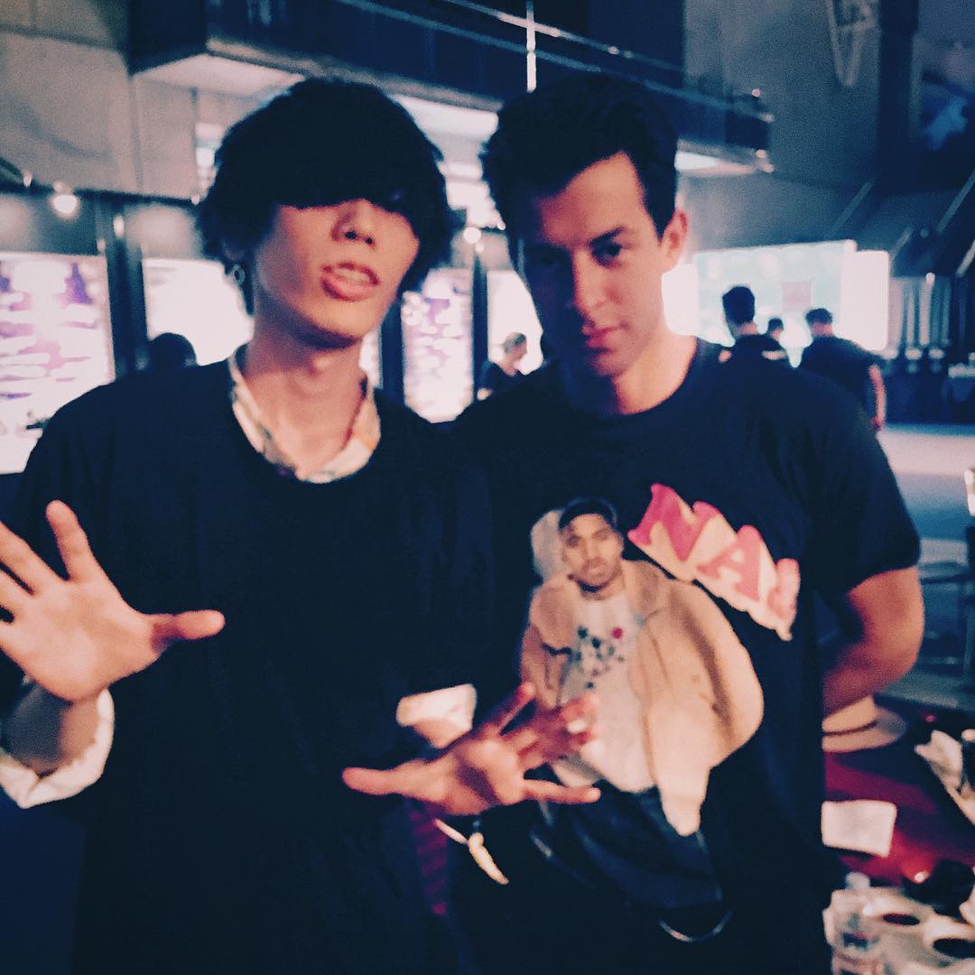 米津玄師 Mark Ronsonと Photo By Hirohisanakano Markronson Wacoca Japan People Life Style