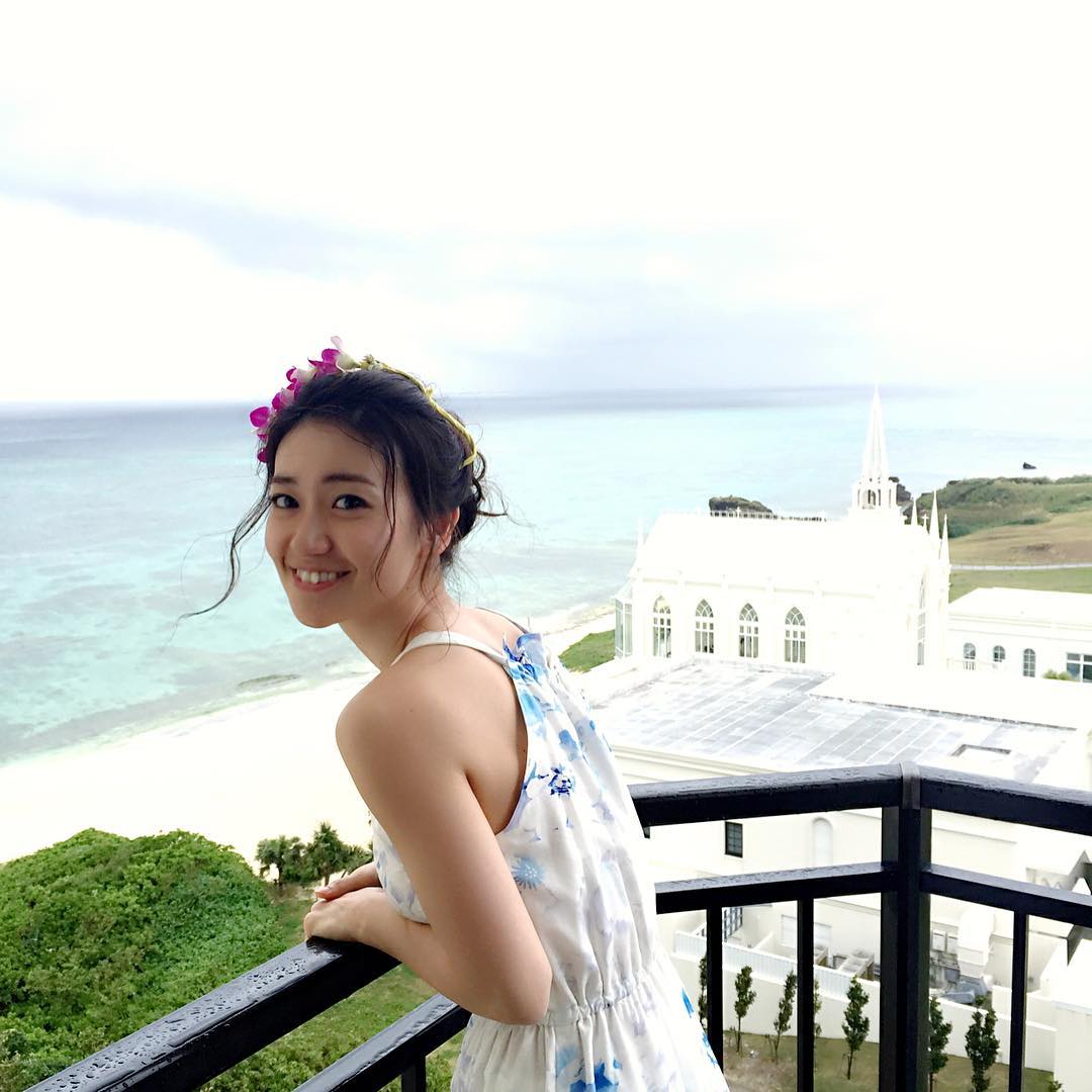 大島優子 In Okinawa 3日間ほど沖縄にいました 兄の結婚式でした Okinawa Wedding かりゆしワンピース Majun Wacoca Japan People Life Style