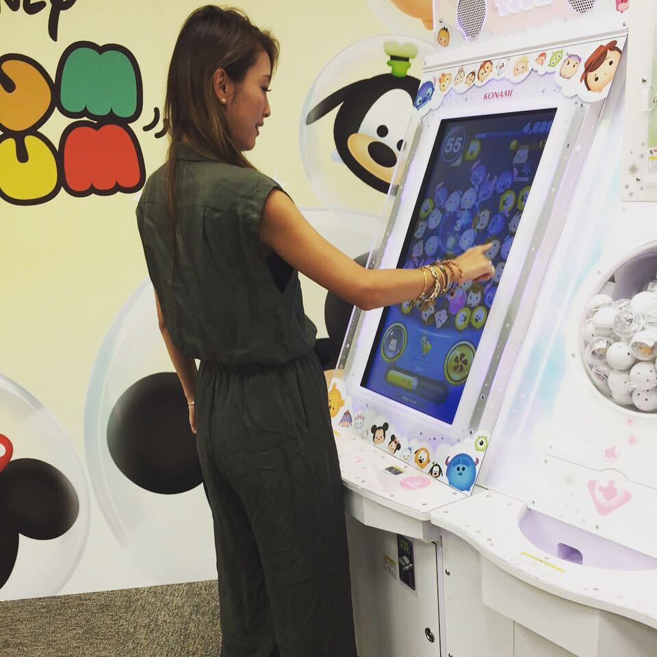 木下優樹菜 アーケード版ディズニー ツムツム のサポーターになったんだ ゲームセンターでplay出来るよお 投稿キャンペーンも始まるよ 詳しくはツムツムアーケードのh Wacoca Japan People Life Style