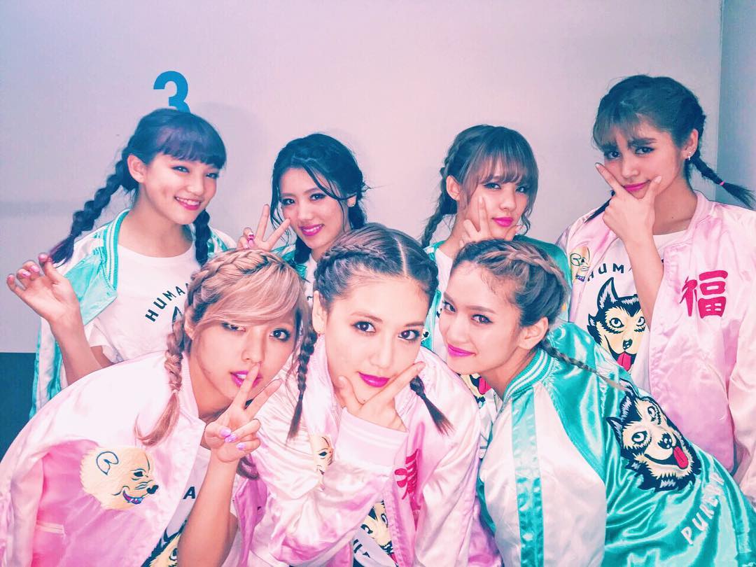 鈴木結莉乃 Yurino We Are Happiness 7人お揃いに最近ハマってます スカジャン 編み込み ピンクリップ Happiness Good Wacoca Japan People Life Style