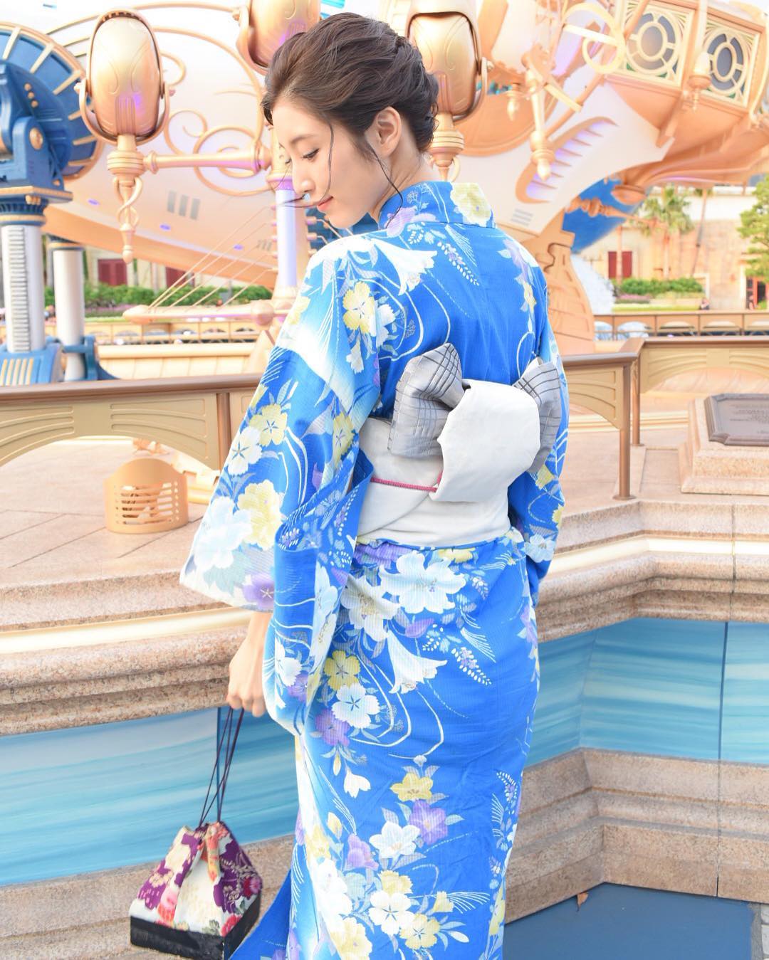 出岡美咲 浴衣で来ちゃった 夏5でやってみた 浴衣で帯マウス 東京ディズニーシー Pr Wacoca Japan People Life Style