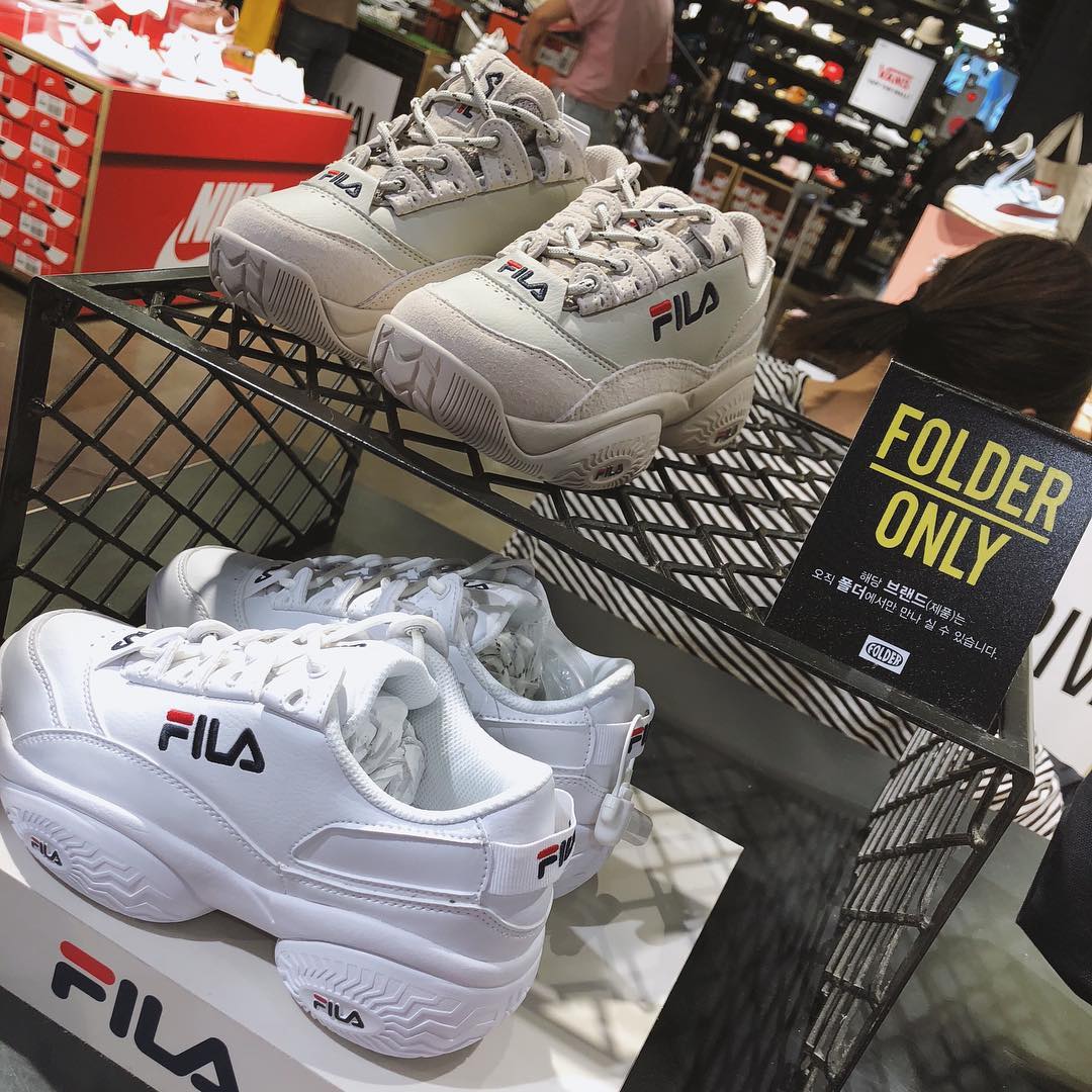 村田倫子 ニュースニーカーはfila 韓国いったときに買いました ぽっくりソールに一目惚れ Oo 白と悩んだけど くすみベージュが 珍しくて この子に Wacoca Japan People Life Style