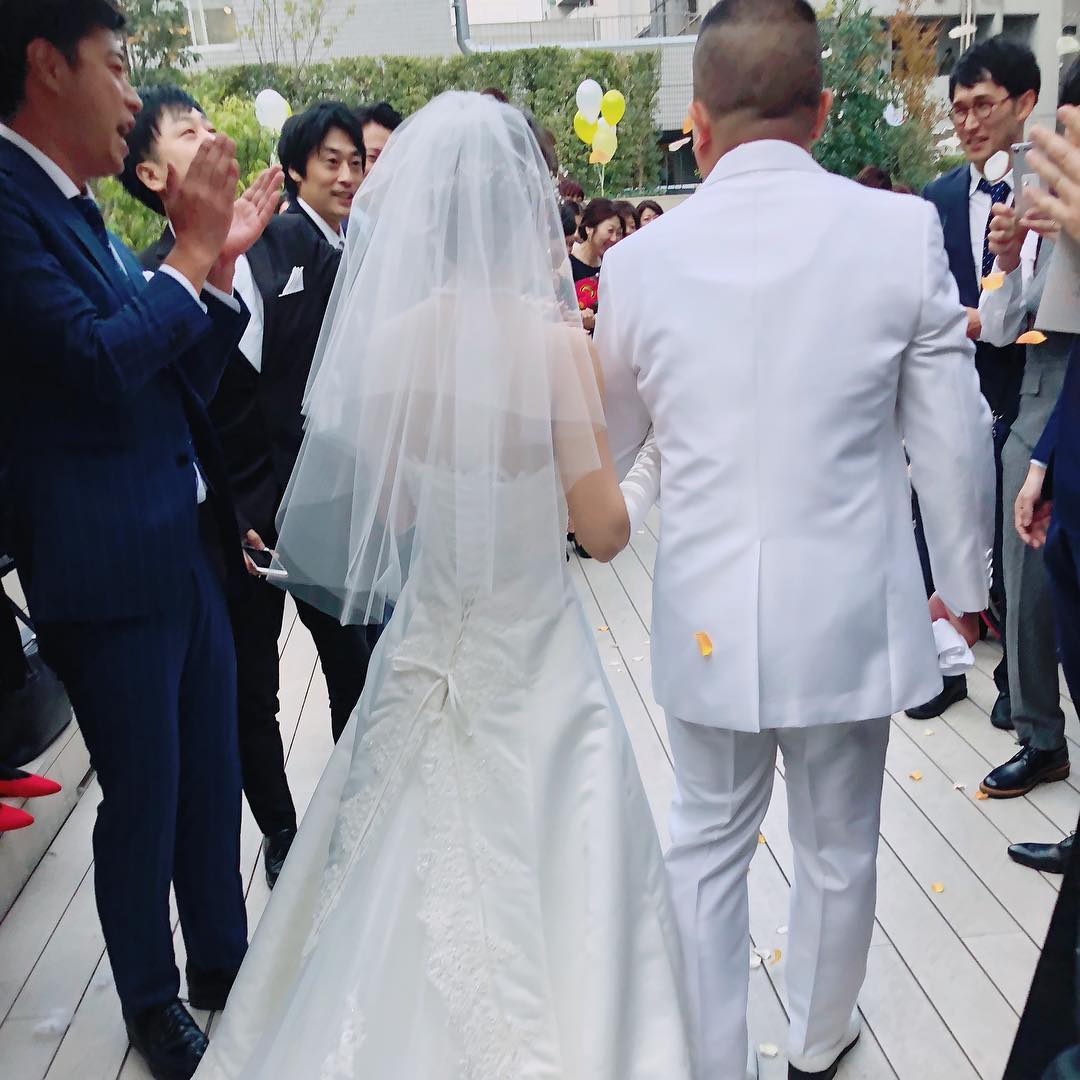 近藤千尋 チョコレートプラネットまっちゃんの 結婚式でした 素敵な人の周りはみんな素敵な人でした 笑いあり 涙ありの結婚式 末永くお幸せに 娘ちゃんも皆さんに遊んでも Wacoca Japan People Life Style