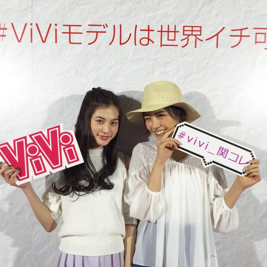 Vivi Kansai Collection Viviブースにさくちゃん えり んが来てくれました 一緒に写真を撮れるのが嬉しすぎて 泣いちゃう子までいました かわいすぎる Wacoca Japan People Life Style