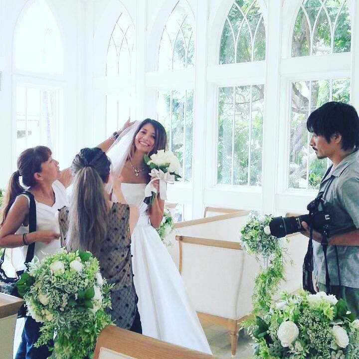 Sweetmagazine ハワイに来ました 吉川ひなの さんの可愛すぎるウエディング姿を見て 見て Watabewedding 吉川ひなの プロデュースドレス Wacoca Japan People Life Style