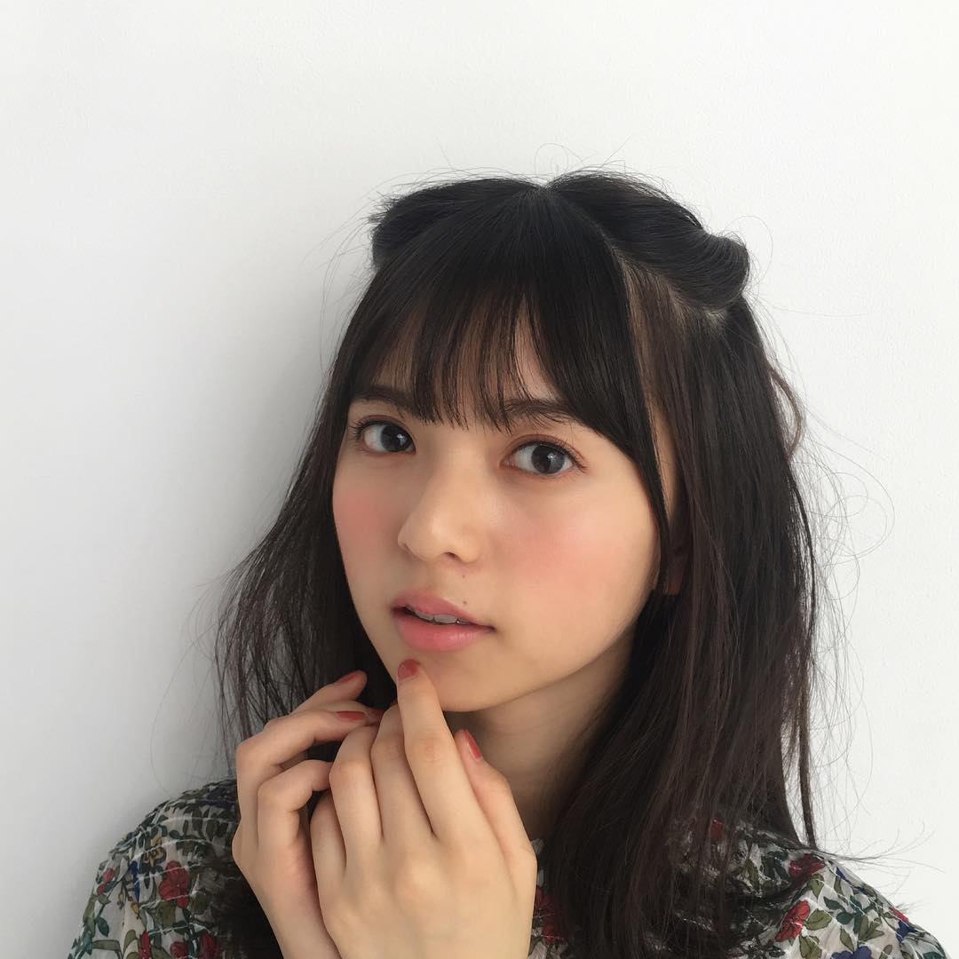 nonno ノンノ10月号「乃木坂46 愛され顔の作り方」の齋藤飛鳥ちゃんオフショ 乃木坂46の5人に近づくメイクのポイントにポーチの