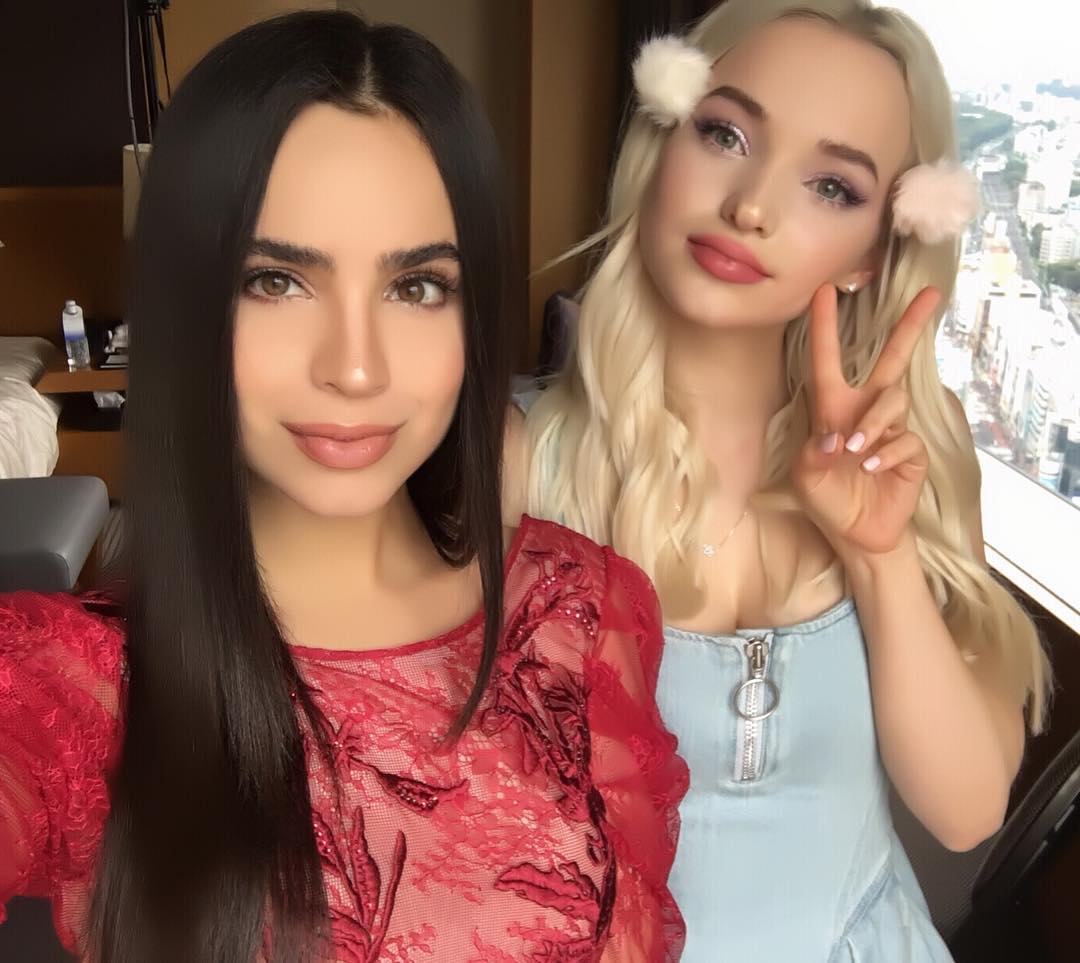 Non No 昨日はなんと来日中のダヴキャメロン Dovecameron ソフィアカーソン Sofiacarson に会ってきました 可愛すぎな ダヴと美しすぎなソフィア Wacoca Japan People Life Style