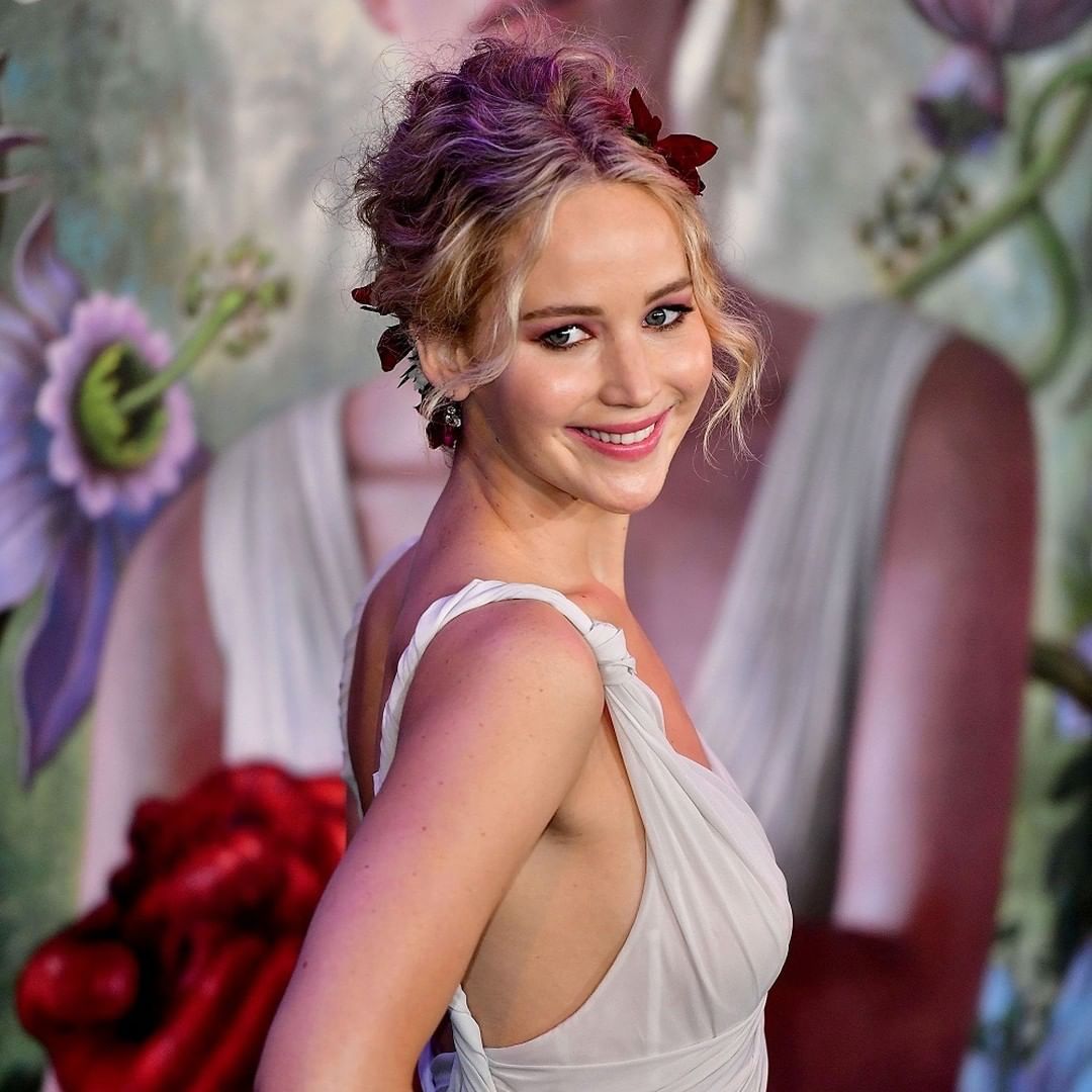 Cosmopolitanjapan Congrats To This Gorg Jenniferlawrence オスカー女優のジェニファー ローレンスが 昨年から交際していた彼と婚約 Wacoca Japan People Life Style