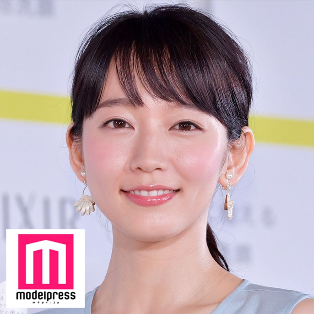 ModelPress 女優 の吉岡里帆 さんが20日、都内で行われたイベントに出席！可愛すぎる “泡チュー”ポーズを披露しました