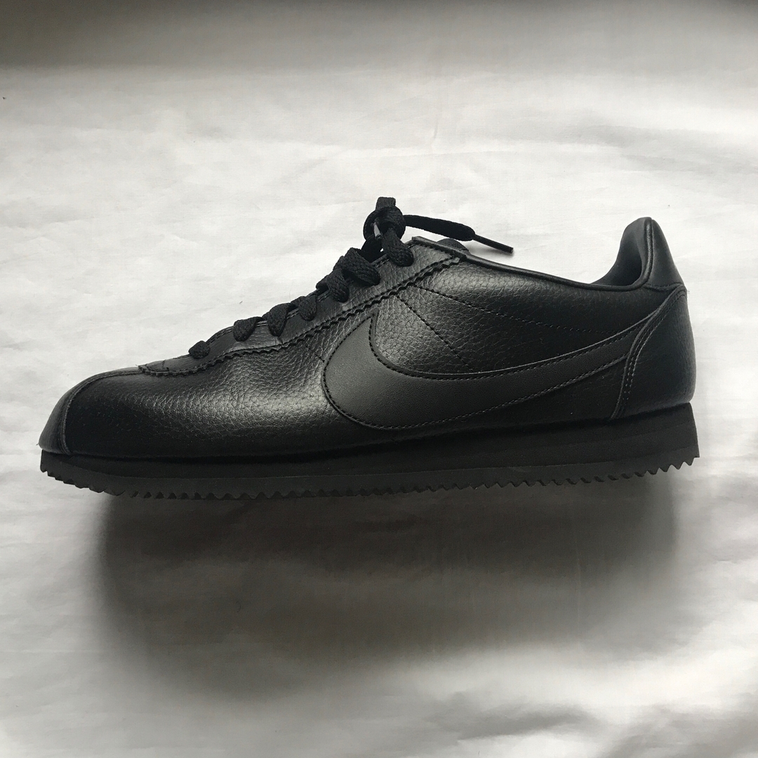 Uomomagazine ナイキ コルテッツ Nikeのが誇る名作ランニングモデルcortez コルテッツ のレザー仕様オールブラックモデル 黒好きにはたまらない チームウォモ熊本俊 Wacoca Japan People Life Style