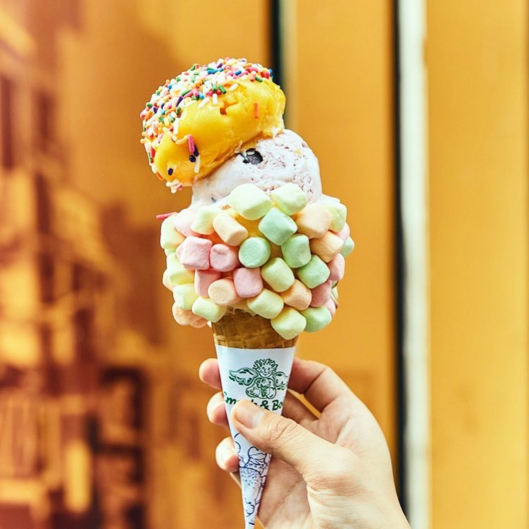 Hanakomagazine ポップでインパクト大 日本未上陸のアイスクリーム アメリカ Boston初のアイスクリーム店 Emack Bolio S が香港でも大人気 コーンは9 Wacoca Japan People Life Style