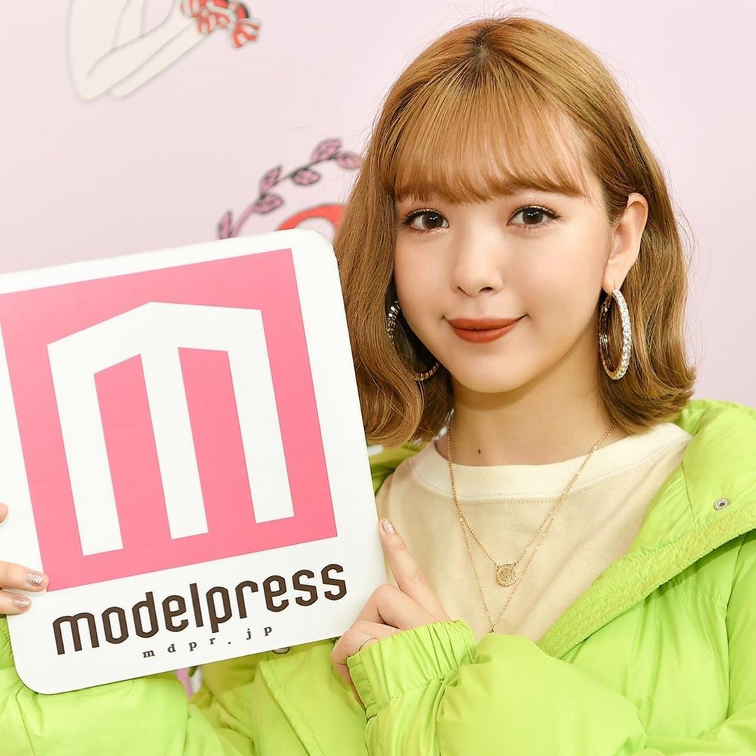 ModelPress 【プレゼント】藤田ニコル さん 直筆サイン入りチェキを2名様に﻿ ﻿ ①モデルプレスのInstagram