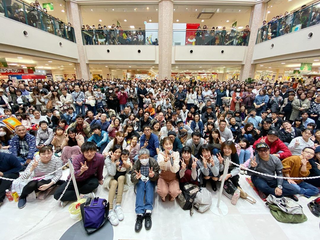 鈴木奈々 今日は今年最後の 大阪王将のイベントでした 滋賀県の皆さん ありがとうございます 最高に楽しかったです また皆さんと会えるのを Wacoca Japan People Life Style