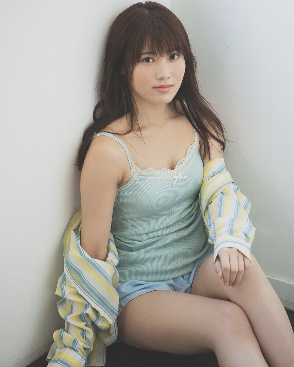 岡部麟 Akb48 Team8 6th Anniversary Book オフショット そういえば髪長いな Wacoca Japan People Life Style