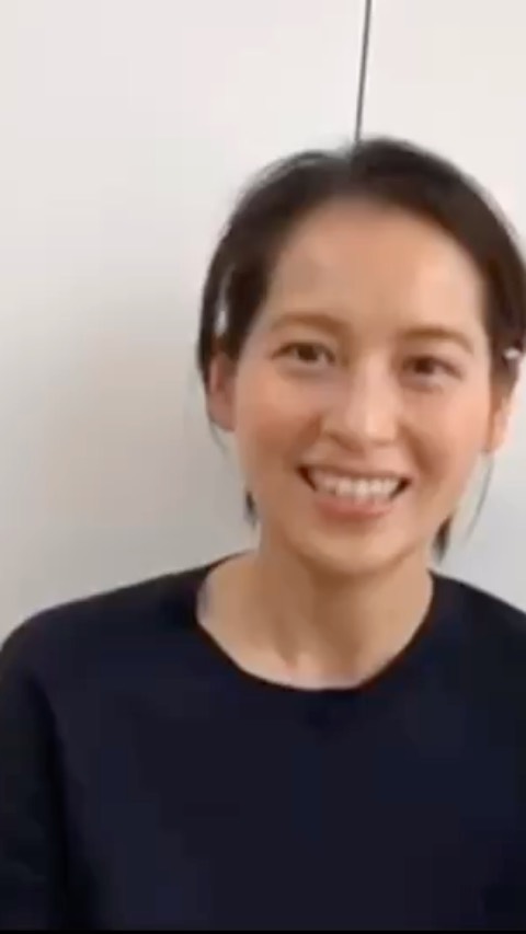 Veryweb こんにちは 朝のみっこ動画に続いて 第２回は青木裕子さん 撮ってくれたのは長男くんだそうです 明日の朝は原田夏希さんをお届けします お楽しみに V Wacoca Japan People Life Style