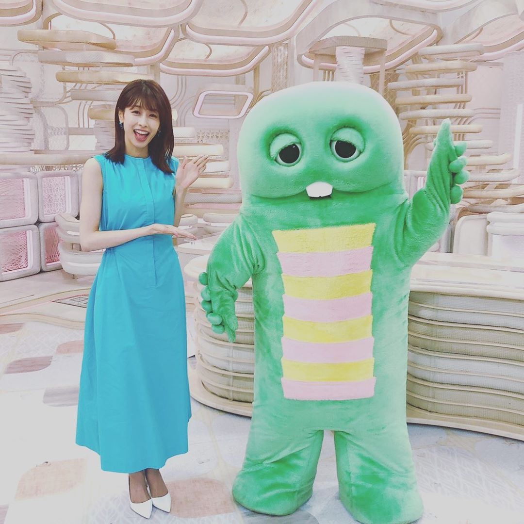 加藤綾子 今週もお疲れ様でした ガチャピンのこのポーズ 笑 可愛い イット 今日も暑さに気をつけてくださいね Wacoca Japan People Life Style