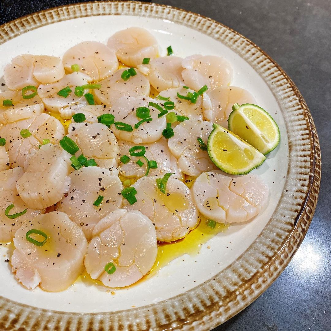 橋下美好 今日の夜ご飯 ホタテのカルパッチョ オリーブオイルとすだち胡椒かけ 鶏団子と白菜の春雨スープ みよしごはん Wacoca Japan People Life Style