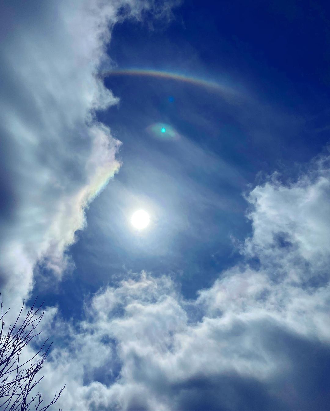 平宮博重 何かすごい雲と太陽の周りには虹が出て来た この空 待ち受けにしました Hike 龍神雲 富士山 太陽虹 Wacoca Japan People Life Style