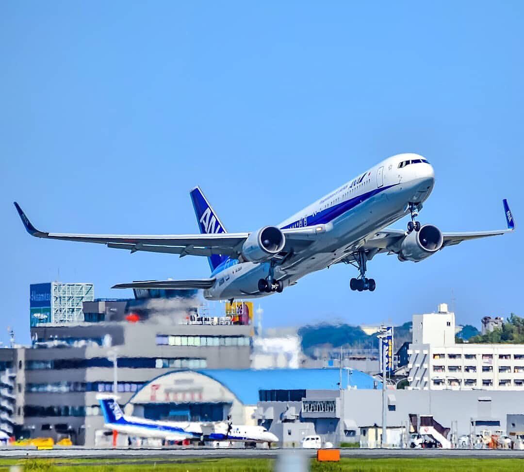 Ana 青空へ向かって Photo Aocean Dome17 元気よく 飛び立つ姿 爽やかな 青い空 離陸 離陸シーン ボーイング767 Wacoca Japan People Life Style